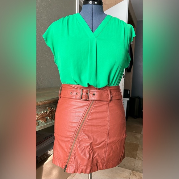 Cynthia Steffe Blouse/ top Green Size S - Picture 4 of 7